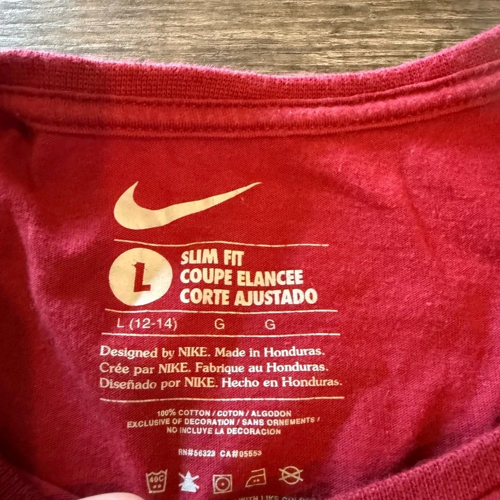 Nike Alabama Crimson Tide Houndstooth A Logo T-Shirt Red Slim Fit Girls‎ Large